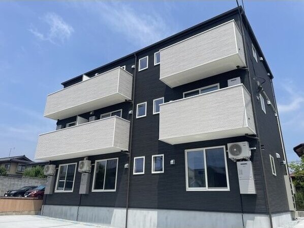 メリディアン泉ケ丘Solanaの物件外観写真